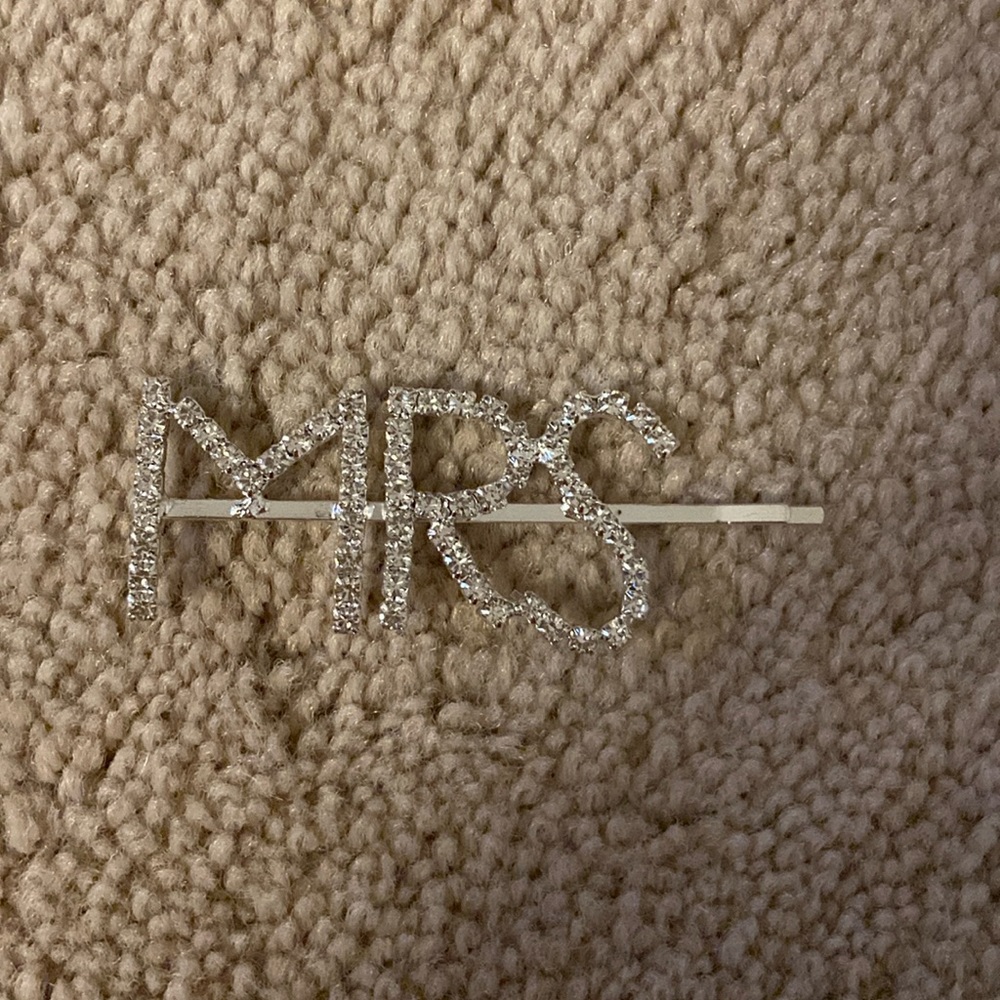 Mrs Bridal Hair Pin